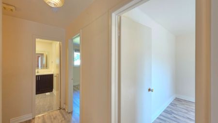 For Lease - 63 Osterhout Place, Toronto, Ontario - Photo 4