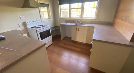 THREE BEDROOMS - SHANNON - Photo 3