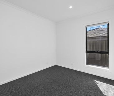 Brand New 4 bedroom home - Photo 3