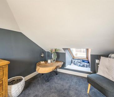 6 bedroom detached house to rent - Photo 5