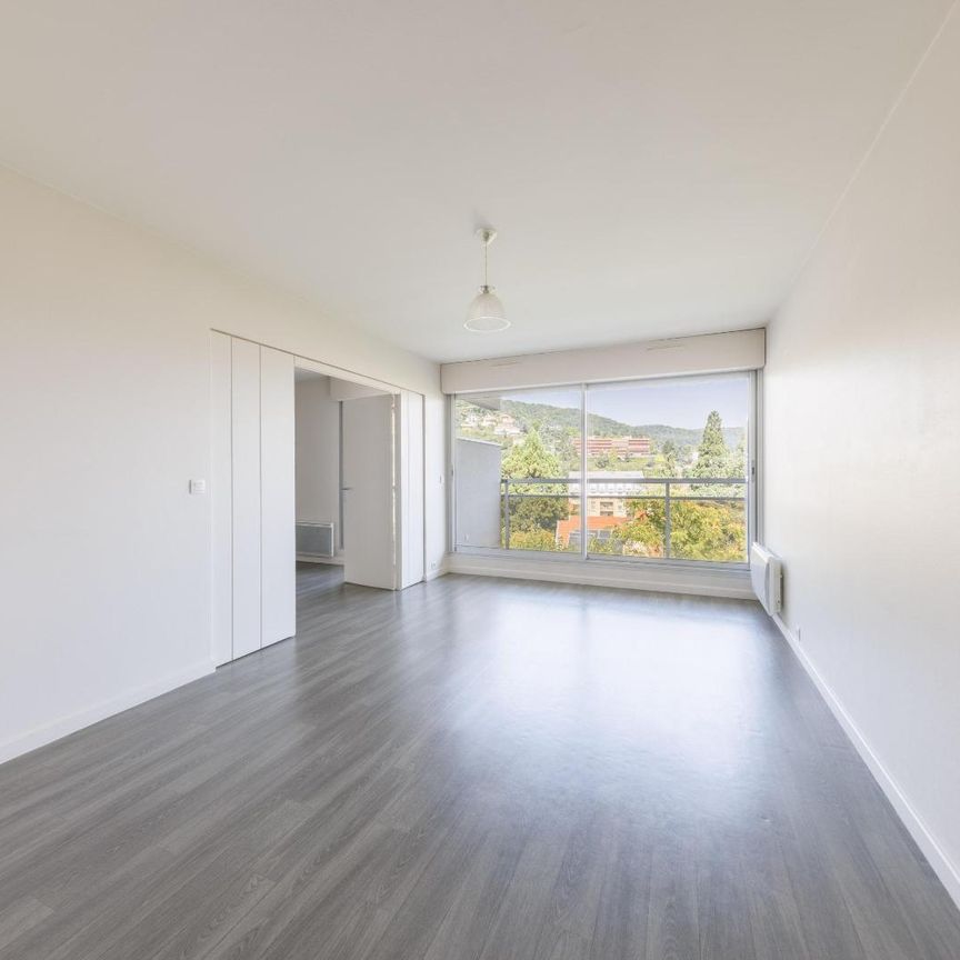 Location Appartement 2 pièces 77m² ROYAT 63130 - Photo 1