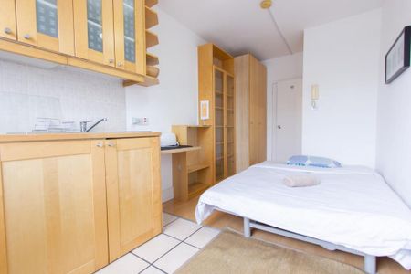 Flat 10 Claverton Street, Pimlico SW1V 3AX - Photo 2