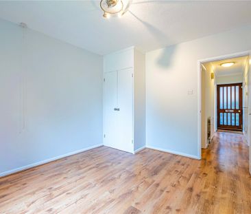 2 bed Maisonette for rent - Photo 5