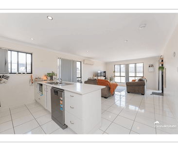 Stunning Modern 3-Bedroom Home in Zilzie - Photo 1