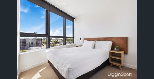 Stylish 2-Bedroom Apartment Steps from The Glen in GWSC Zone - Photo 1