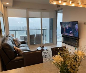 Fully furnished prime downtown condo - Photo 1