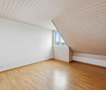 einzigartige Wohnung mit ausgebautem Dachzimmer - Foto 5