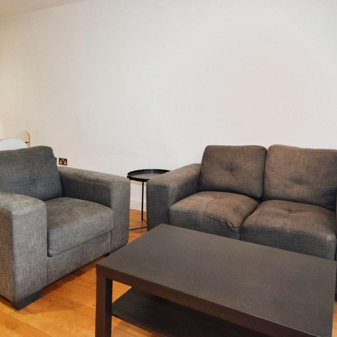 1 bedroom flat to rent - Photo 1