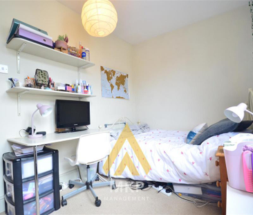 6 bedroom terraced house to rent - Photo 2