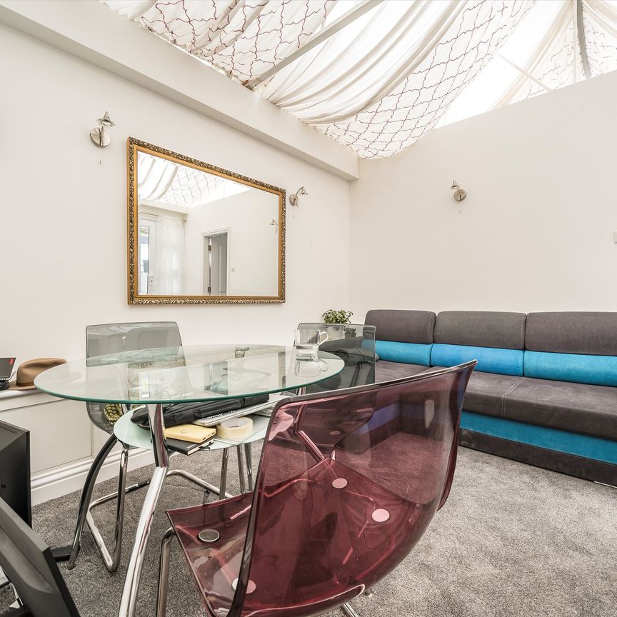 Portland Road, Holland Park, W11, London - Photo 1