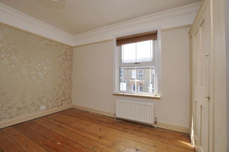 3 bedroom terraced house to rent - Photo 5