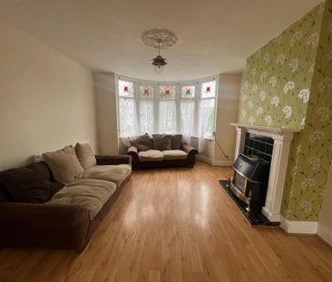 3 bedroom terraced house to rent - Photo 3