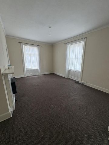 4 bedroom terraced house to rent - Photo 3