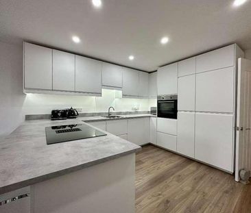 Marks Court, Southend On Sea, Essex, SS1 - Photo 4