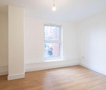 Apex House, Burch Road, Northfleet, Gravesend, Kent, DA11 - Photo 2