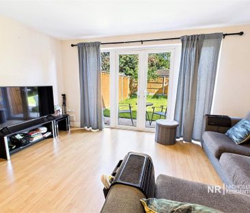 3 bedroom terraced house to rent - Photo 1