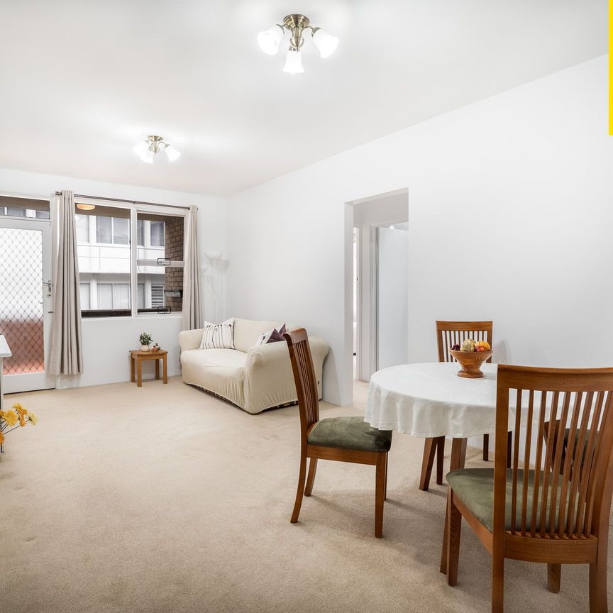 2 bedroom unit is located in the heart of Epping - Photo 1