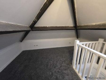 4 bedroom property to rent in Dewsbury - Photo 3