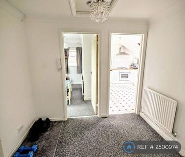1 bedroom flat to rent - Photo 6