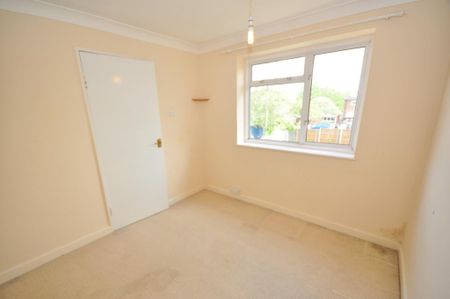 3 bedroom terraced house to rent - Photo 3