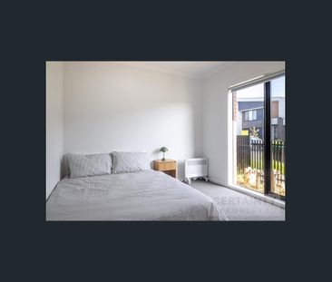 Modern Co-Living with Private Bathrooms – Fully Furnished & All Bil... - Photo 5