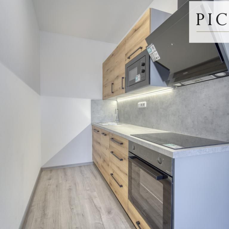 Pronájem bytu 1+kk 30 m2 - Fotografie 1