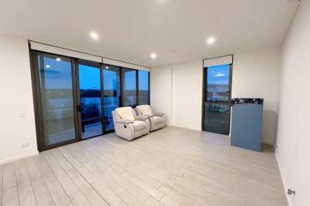 348/1E Burroway Road, 2127, Wentworth Point Nsw - Photo 5