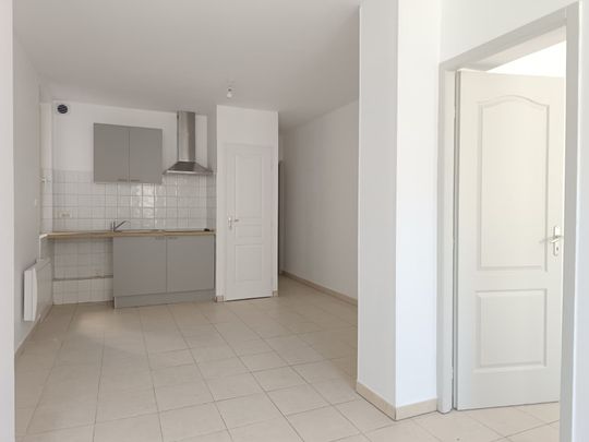Location Appartement 3 pièces 43m² NARBONNE 11100 - Photo 1