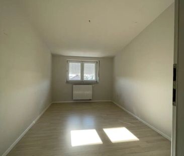 Sanierte 3-Zimmer-Dachgeschosswohnung mit Gartennutzung und Garage ... - Photo 3