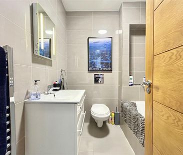 2 Bedroom Flat To Let - Photo 5