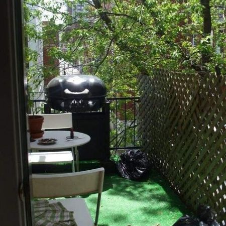 SUPER 4 1/2 ENSOLEILLE 2 BALCONS AU COEUR DU PLATEAU - Photo 4