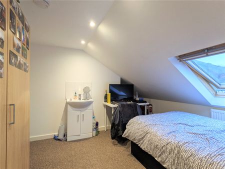 6 bedroom terraced house to rent - Photo 4