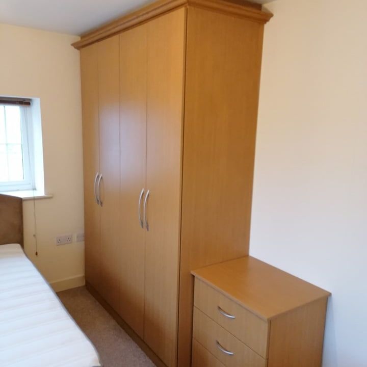 Studio Flat, Mcilroys Building, RG1 - Photo 1