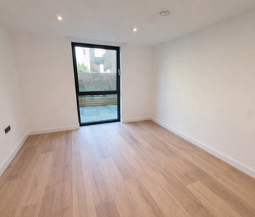 Emin Court, Margate - Photo 4