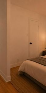 Grand 3 ½ rénové, lumineux, tout inclus Rosemont (English Msg-fllow) (Rosemont) - Photo 3