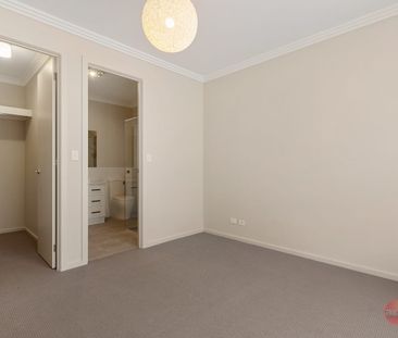 IMPRESSIVE FAMILY HOME WITH MODERN DECOR & SPACE FOR THE WHOLE FAMILY - Photo 2