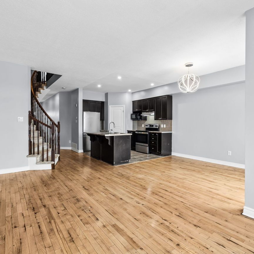 For Lease - 943 Klondike Road, Kanata, Ontario - Photo 1