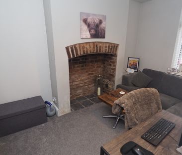 2 bedroom to let - Photo 3