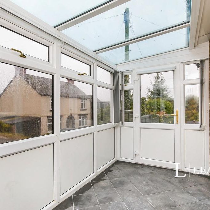 2 bedroom bungalow to rent - Photo 1