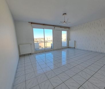 Location Appartement 3 pièces 72m² - Photo 2