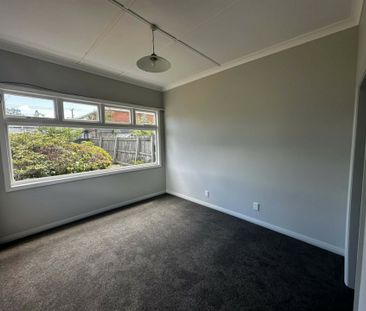 Renovated, warm and close to the beach! - Photo 6