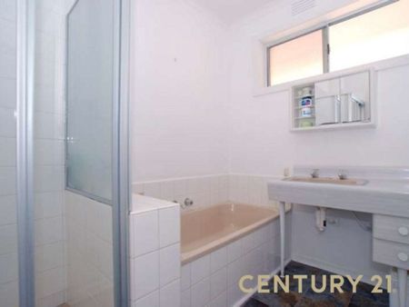 A Cozy Spot in Noble Park - Photo 5