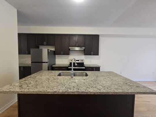 For Lease - 36 Lake Trail Way, Whitby, Ontario - Photo 1