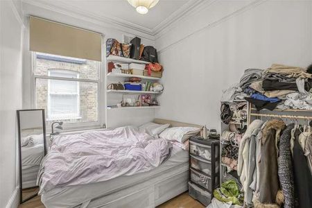 Albert Palace Mansions, Lurline Gardens, London, SW11 - Photo 4