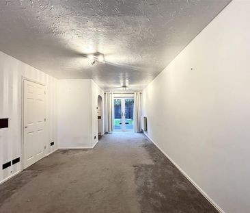 3 Bedroom House - Semi-Detached To Let - Photo 1