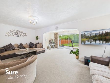 3 bedroom semi-detached house to rent - Photo 2