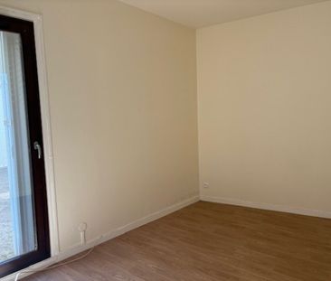 Location Appartement 4 pièces 76 m² La Châtre - Photo 3