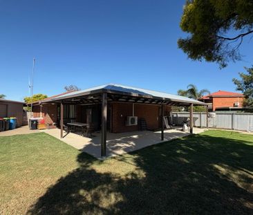 Quiet Court with Impressive Shed! - Photo 2