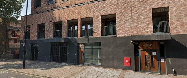 Studio Flat, Jeeyas Apartments, E16 - Photo 1