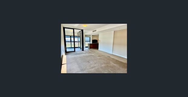 AMAZING VIEWS ... 3 BR .. 2 PARKING - Photo 1